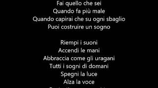 Laura Pausini - Fantastico (Fai quello che sei) (Testo/Lyrics)