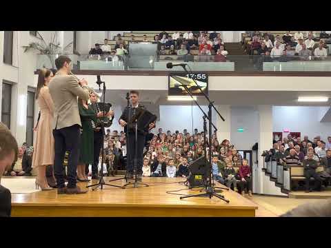 Familia Știrb și Familia Hăprian-De vrei să locuiești in permanență