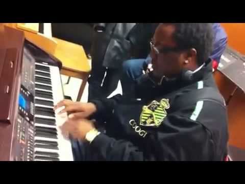 BIGKLEF - HOW TO MAKE A BEAT IN 4 Minutes  (tutorial)