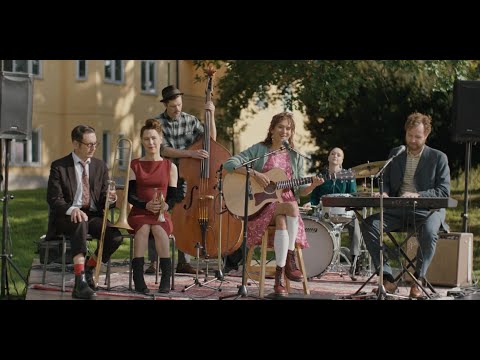 Johns sång | SÅ LÄNGE HJÄRTAT SLÅR | Officiell musikvideo | TriArt Film