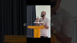 Hata akiwa msalabani Yesu bado aliudhihirisha Uungu wake.
