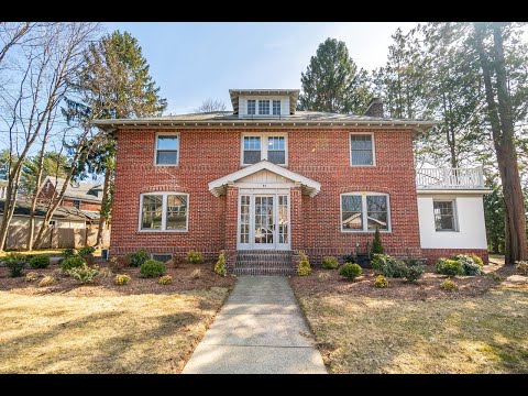 40 Royce Road, Newton, Massachusetts 02459