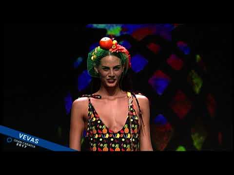 COLECCIÓN ATIU - Desfile VEVAS en Moda Cálida 2017