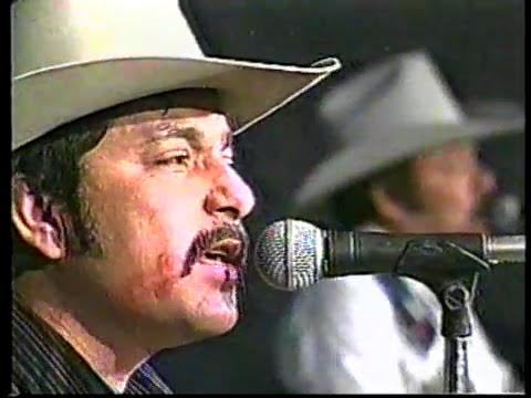 The separation of Los Invasores de NL Javier Ríos and Lalo Mora join hands for the last time