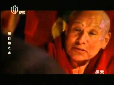尼泊尔神僧当场悬空漂浮上演超自然之术(视频)