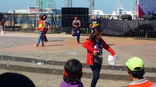 Download lagu Bule senam zumba at pantai losari mp3