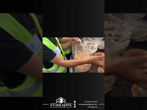 Ekmek Dağıtımı | Gazze