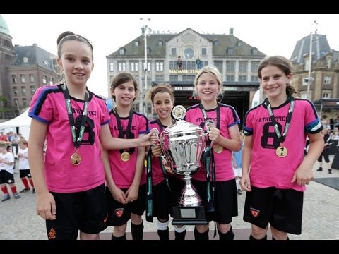 KNVB Calvé Straatvoetbal 2012: Finale E-pupillen meisjes