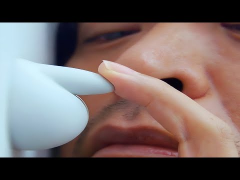 Quest'Uomo Deve Trovare 1 Pulsante Tra 10000 Per Scappare Ma A Ogni Tentativo Appare Una Cosa Strana