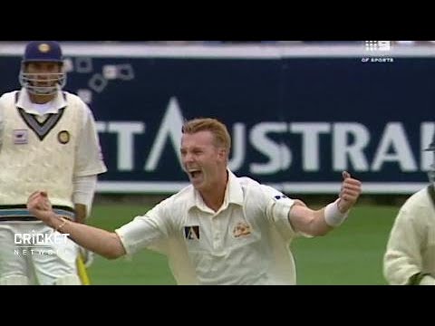 Brett Lee takes five on debut against India