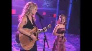 America's Got Talent End Finale Julienne Irwin & Taylor Swift