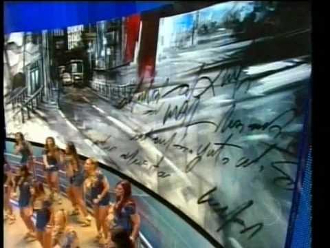 Faustão mostra novo cenário do programa - 29.04.2012.wmv