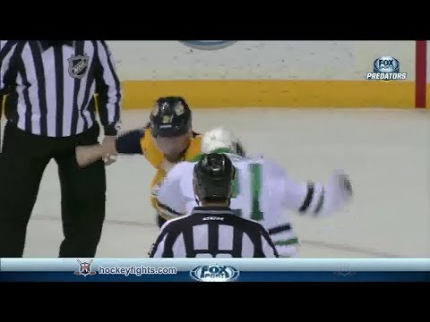 Antoine Roussel vs Kevin Klein Jan 20, 2014 - Nashville feed