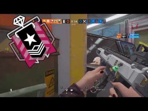 How a Fake CHAMPION Plays Ela