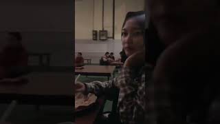 Download lagu MAKAN DI ANGKRINGAN BARENG AYANG | HALU STORY #shorts  #storyhalu #storyig #storywa mp3