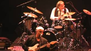 PINO DANIELE - LIVE IN LONDON - " QUANNO CHIOVE / MO' BASTA "