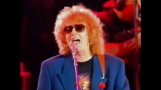 Queen + Ian Hunter, David Bowie &amp; Mick Ronson - All The Young Dudes (different camera angle)