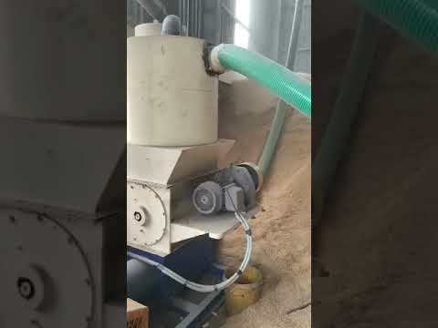 Máy hút, thổi trấu