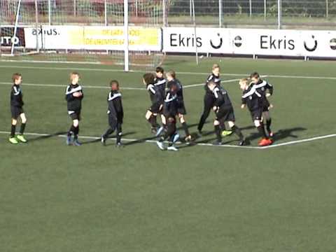 DOVO JO11-1 - VVZA JO11-1 eerste helft