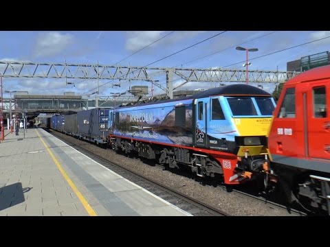 90019 + 90024 (Malcolm Rail Livery) @ Stafford 30-08-16