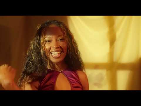 Joyce Mena   Story Island / Clip officiel