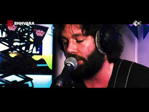 BöKKERS - Het Is Nog Lang Gin Moandag (live op 3FM)