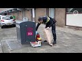 Vandalen zorgen voor 'witte kerst' met poederblussers