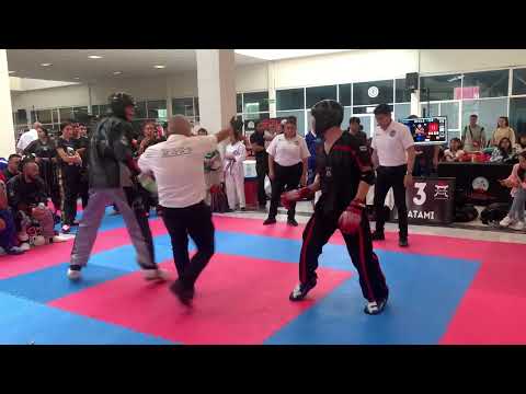 Oscar García vs Kevyn Huesos