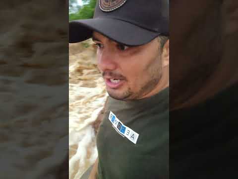 chuva em Serrita no sertão de Pernambuco açude transborda por cima da parede ⛈️ #chuvanosertão