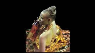 Gold Kiss Champagne (Trailer)
