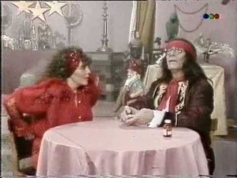 ALBERTO OLMEDO Y VERÓNICA CASTRO JUGANDO AL TRUCO EN NO TOCA BOTON