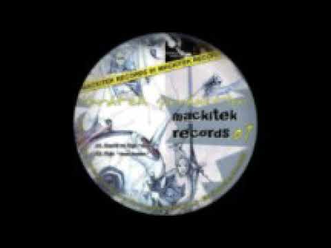 Various artists - Untitled (Mackitek records 01) 2006. A1: KasioP (Kan10/Keja).