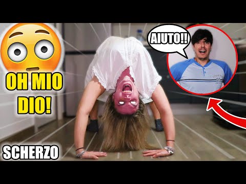 MY GIRLFRIEND IS POSSESSED! - HALLOWEEN PRANK! *I'M TOO SCARED!*