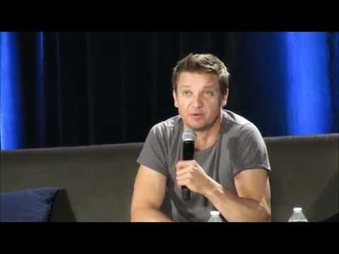 Jeremy Renner - Getting Into Character for Hawkeye (Chicago Wizard World 2015)