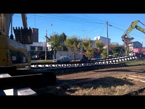 Sacado de vias nuevas y llegada a PAN Av.San Martin - Sarmiento