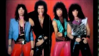 Kiss-- Lick it up