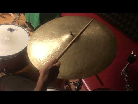 Costantinopoli thin low rilavorato da Quiqeg Cymbalsmith 1700 gr ‘22 sizzle crash ride