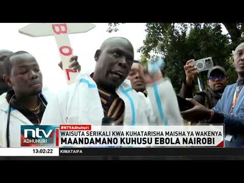 Wanaharakati wabeba jeneza na msalaba wakiandamana kupinga ujenzi wa kituo cha karantini cha Ebola