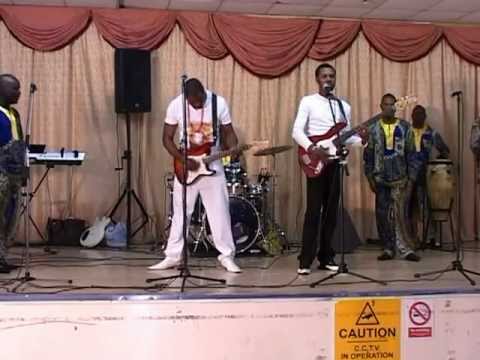 Osayomore Joseph and Monday Dollar Ojo Band (London Live Concert) 1 of 5