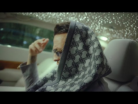 AZET - UNTERWEGS (Official Video)