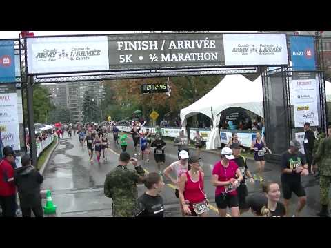 2014 Canada Army Run Finsh Line 21 1