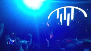 Assemblage 23 - December (live)