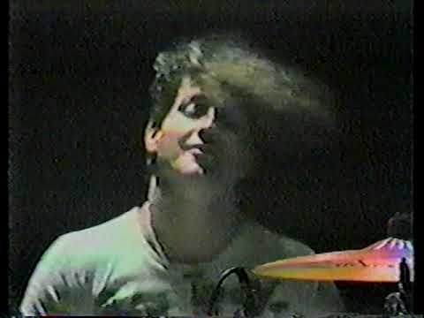 Minutemen - Live at The Metro Club (1985)