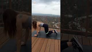 How To Do a Fire Hydrant Exercise with Resistance Bands