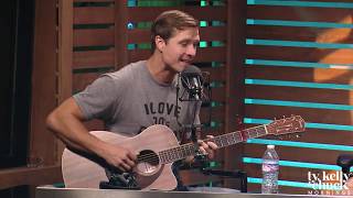 Walker Hayes Shares UNRELEASED Verse to &quot;90&#39;s Country&quot; That Didn&#39;t Make the Cut - Ty, Kelly &amp; Chuck
