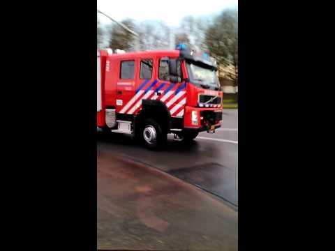 PRIO 1 8135  Aelbert Cuypstraat in Roosendaal Assistentie Reanimatie