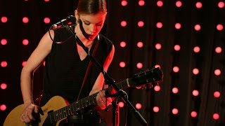 the BSMNT: Trixie Whitley - Soft Spoken Words (live bij Q)