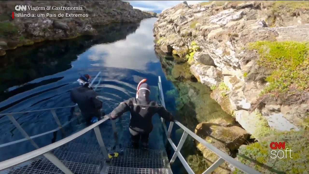 Dani Filomeno mergulha entre duas placas tectônicas na Islândia