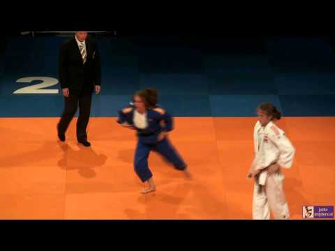 Judo 2014 Dutch Championships: van Schaardenburg (ZH) - Zegers (ZN) [-48kg] bronze