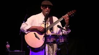 Raul Midon ~ "Suddenly" at The Kessler Theater in Dallas